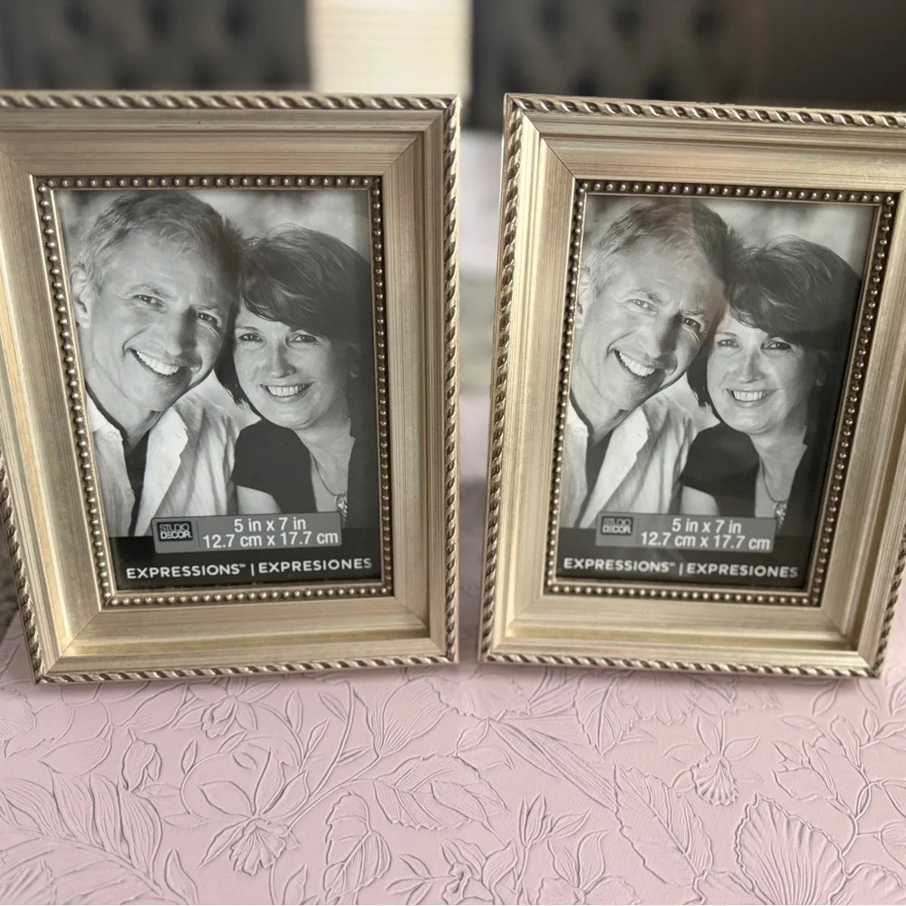 Studio Decor Expressions Set of Two Gold Detailed 5x7 Photo Frames